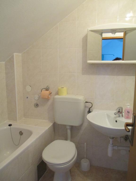 Apartments Acalinovic Vis Phòng bức ảnh