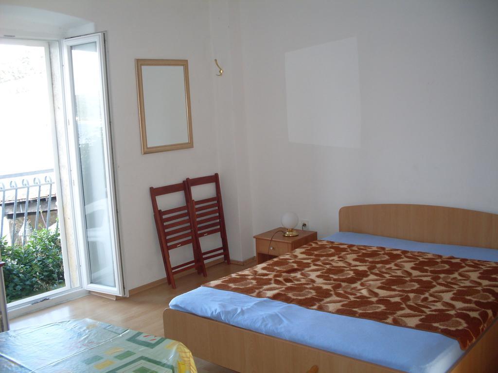 Apartments Acalinovic Vis Phòng bức ảnh